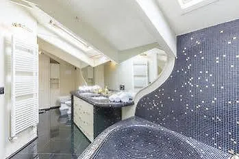 Suitelowcost - San Babila Duomo Milan 0*,