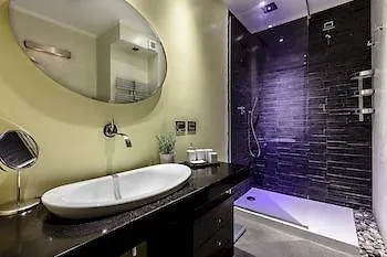 Suitelowcost - San Babila Duomo Milan 0*,