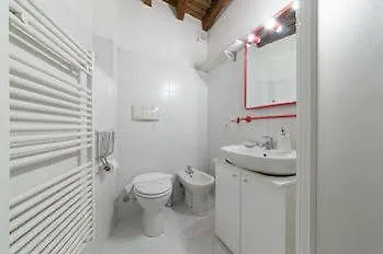 Suitelowcost - San Babila Duomo Milan 0*,