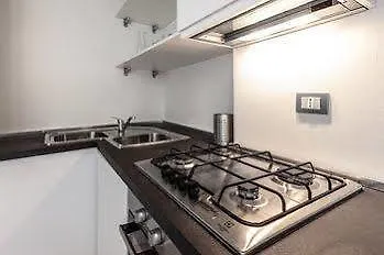 Suitelowcost - San Babila Duomo Milan 0*,