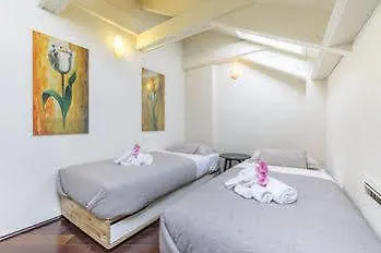 Hotel Suitelowcost - San Babila Duomo Milan