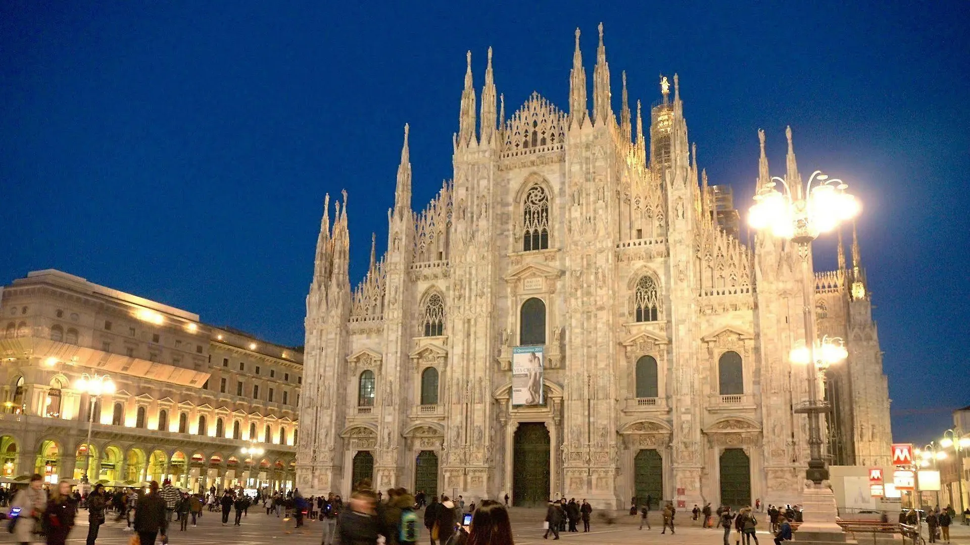 Suitelowcost - San Babila Duomo Milan Italy