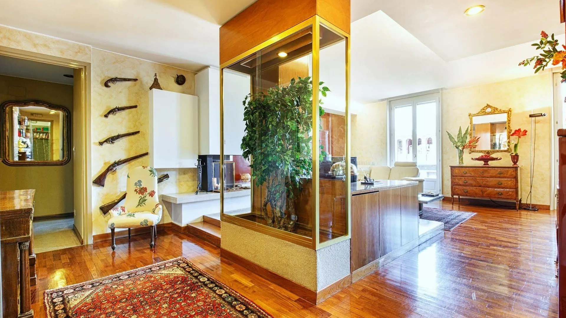 Hotel Suitelowcost - San Babila Duomo Milan