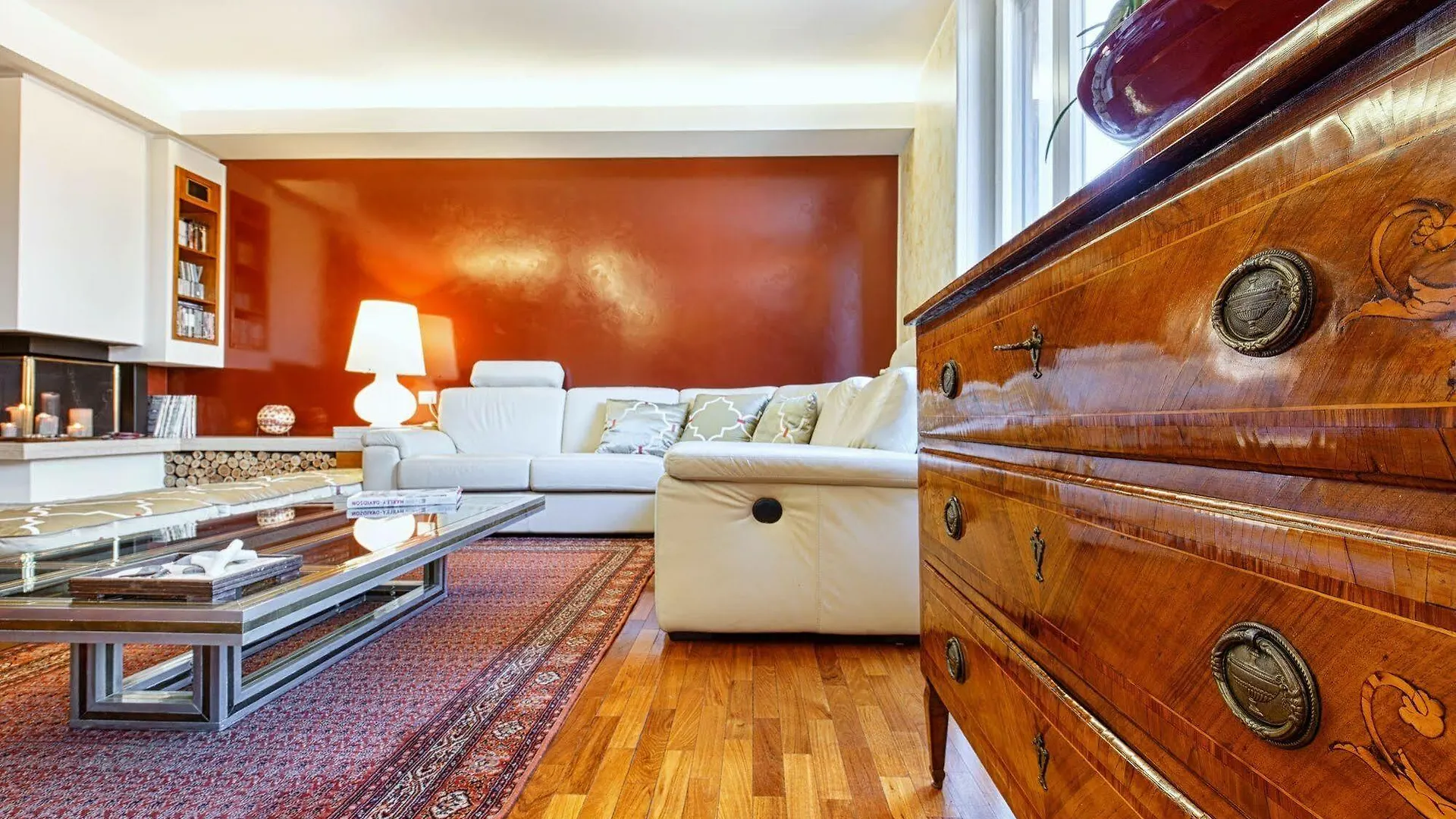 Suitelowcost - San Babila Duomo Milan Italy