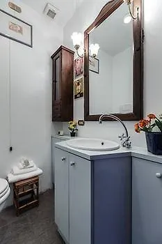 Suitelowcost - San Babila Duomo Milan